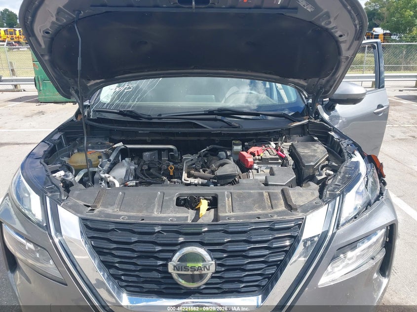 2021 NISSAN ROGUE SV FWD · Photo 10