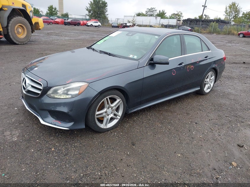 2014 Mercedes-Benz E 350 4Matic, Right Side, IAAI, VIN WDDHF8JBXEA865842 — photo 2