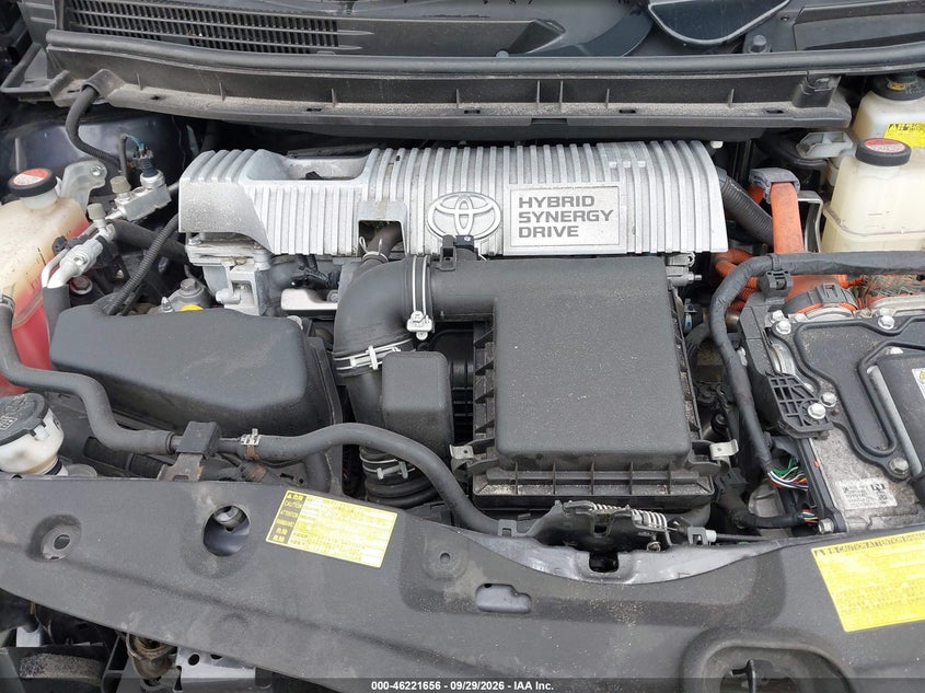 TOYOTA PRIUS - zdjęcie 10