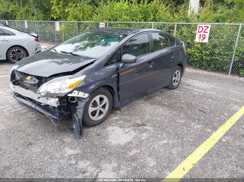 TOYOTA PRIUS - zdjęcie 2