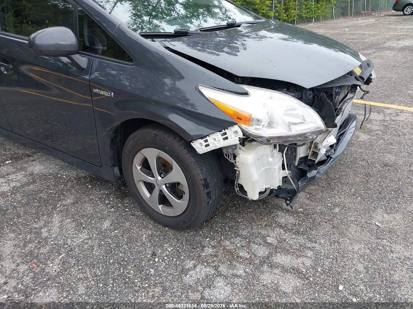 TOYOTA PRIUS - zdjęcie 6