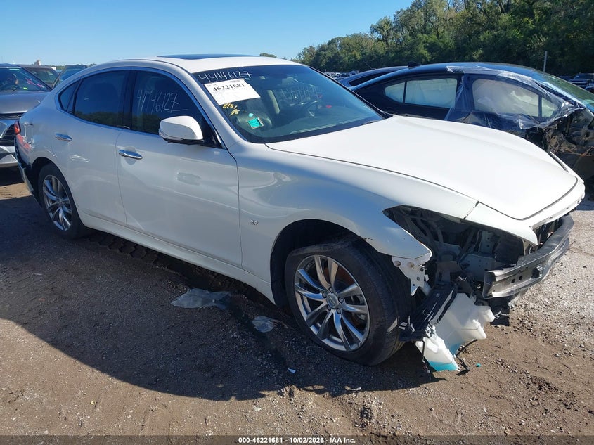 2015 INFINITI Q70 3.7X