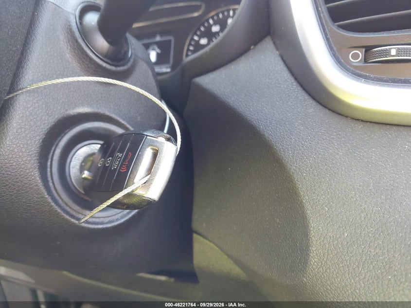 2017 KIA SORENTO 2.4L LX · Фото 11