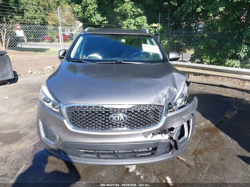 2017 KIA SORENTO 2.4L LX · Фото 12