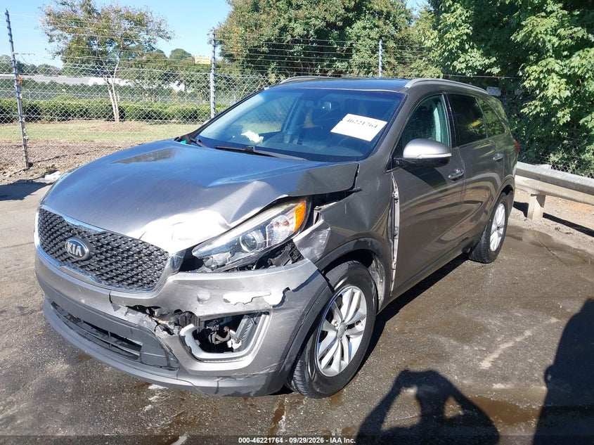 2017 KIA SORENTO 2.4L LX · Фото 6