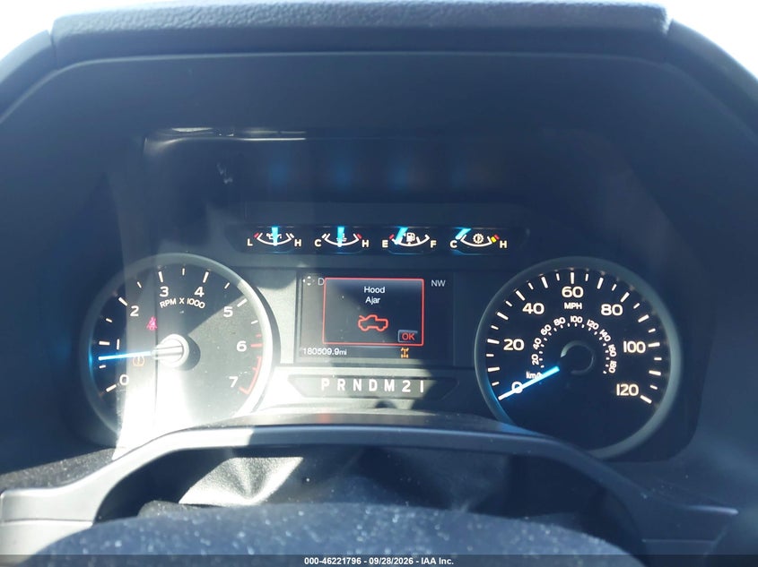 2016 FORD F-150 XLT · Photo 7