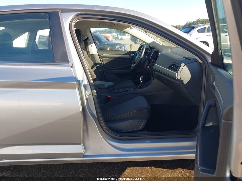 2022 VOLKSWAGEN JETTA 1.5T S · Фото 5