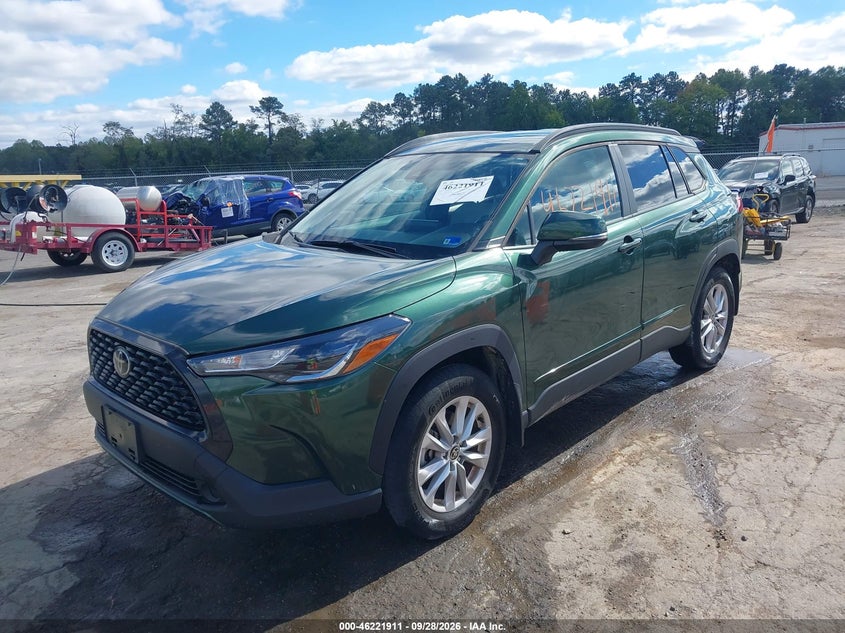 2022 Toyota Corolla Cross Le, Right Side, IAAI, VIN 7MUCAABG5NV034925 — photo 2