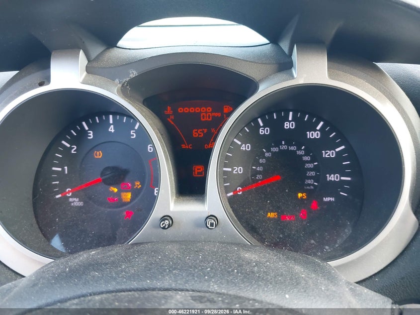 NISSAN JUKE 2013 VIN JN8AF5MR4DT204012
