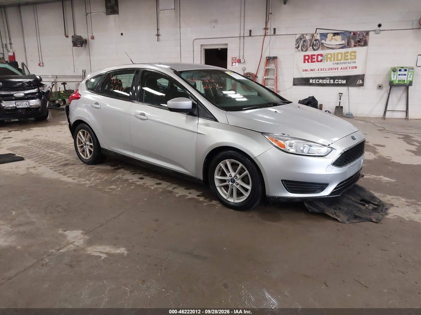 Vin: 1fadp3k26jl237580, lot: 46722000, ford focus se 2018 img_1