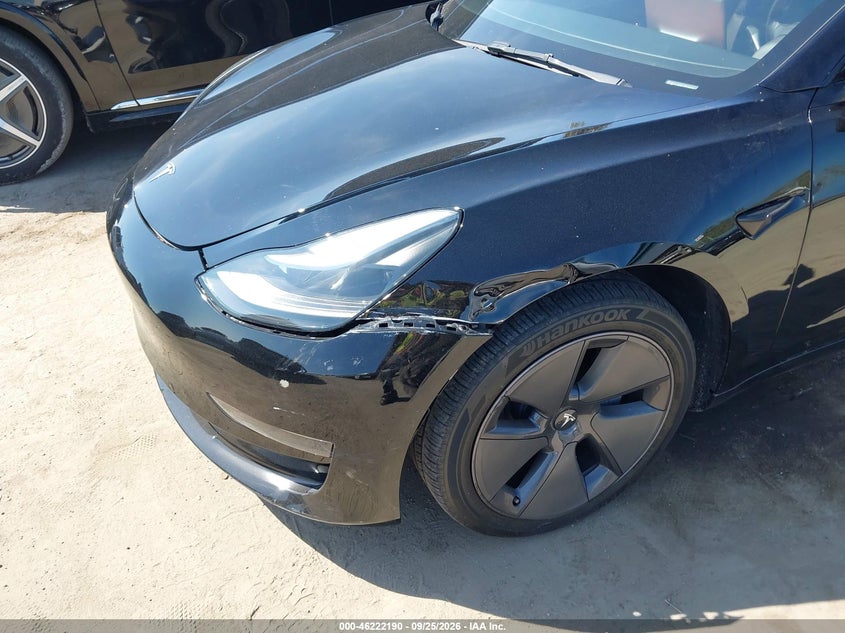 TESLA MODEL 3 - zdjęcie 6