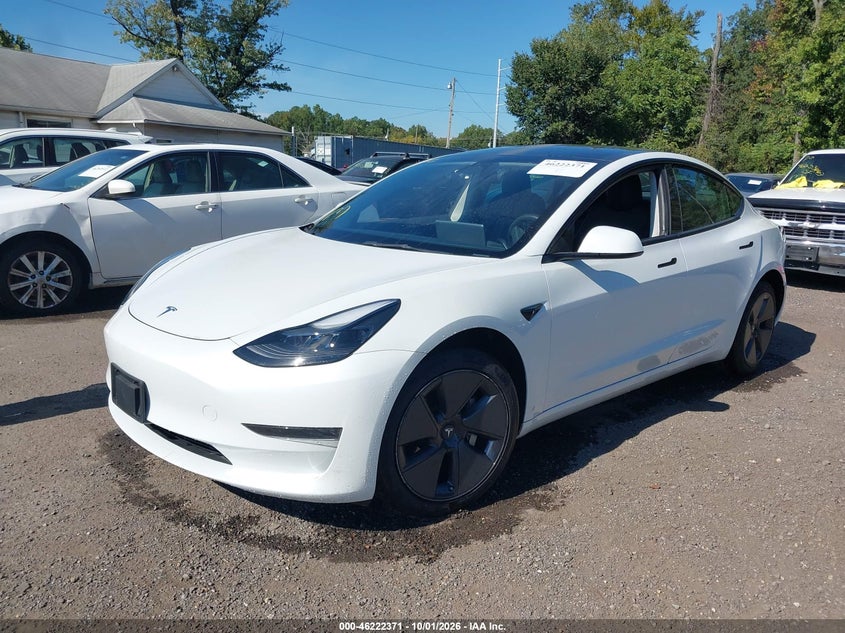 TESLA MODEL 3 - zdjęcie 2