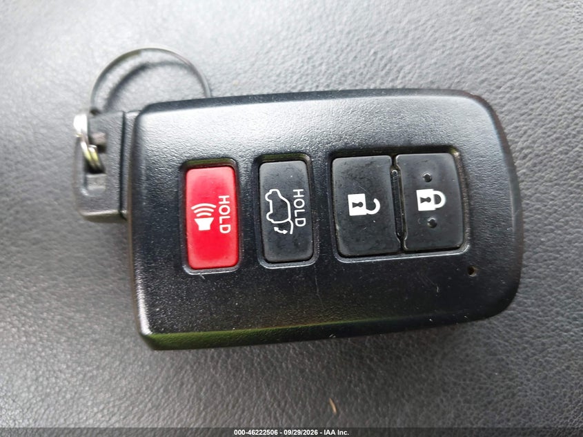 TOYOTA RAV4 - zdjęcie 11