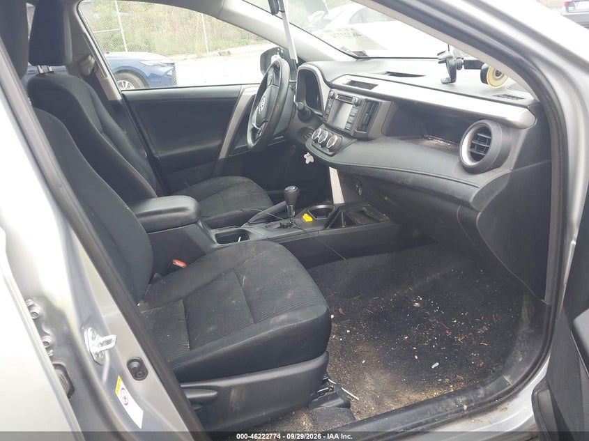 TOYOTA RAV4 - zdjęcie 5