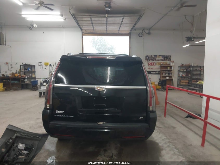 CADILLAC ESCALADE ESV - zdjęcie 17