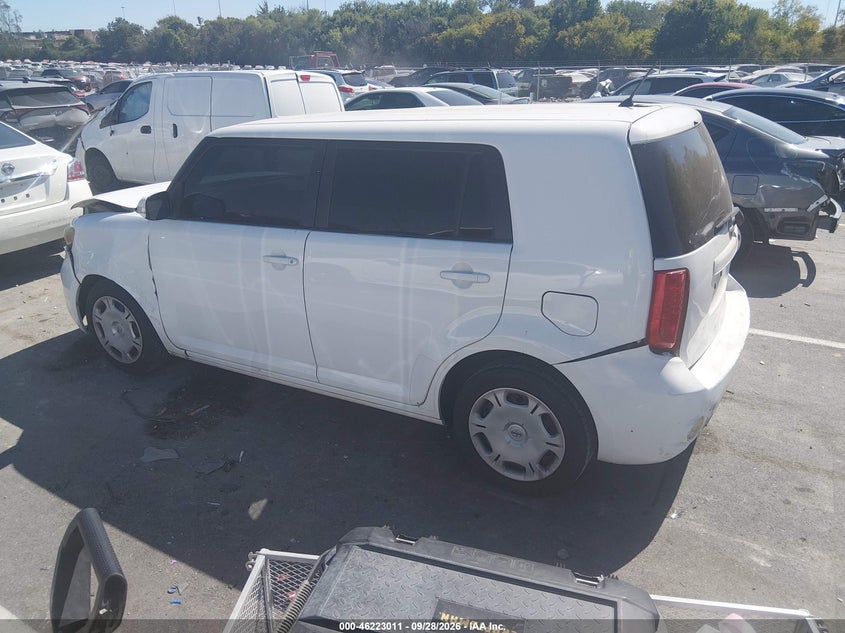 2009 SCION XB · Фото 14