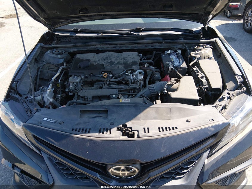 TOYOTA CAMRY - zdjęcie 10