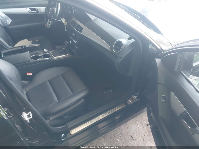 2014 MERCEDES-BENZ C 250 SPORT · Фото 5
