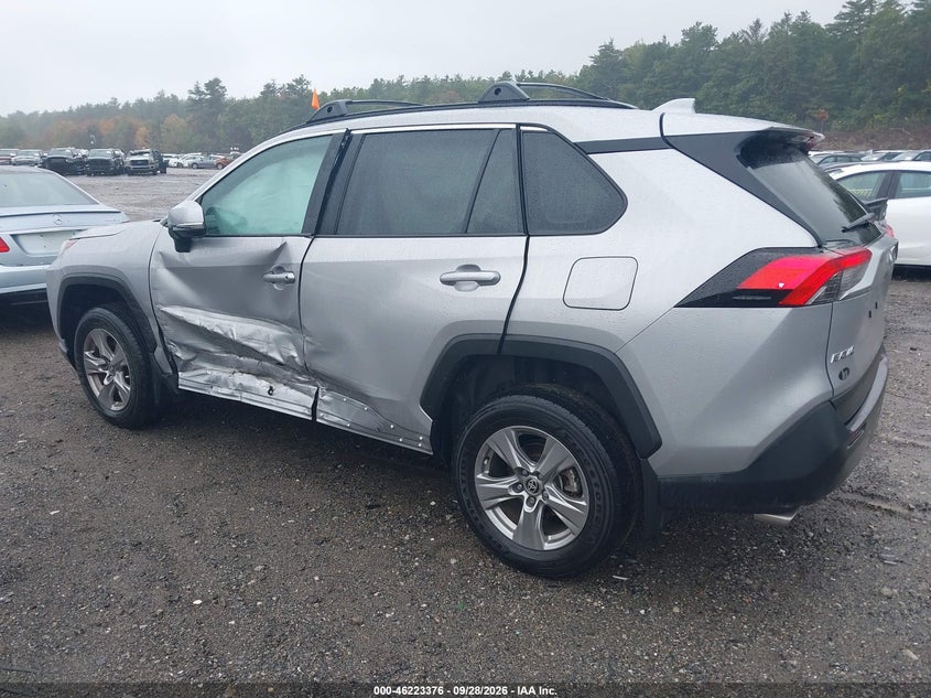 TOYOTA RAV4 - zdjęcie 3