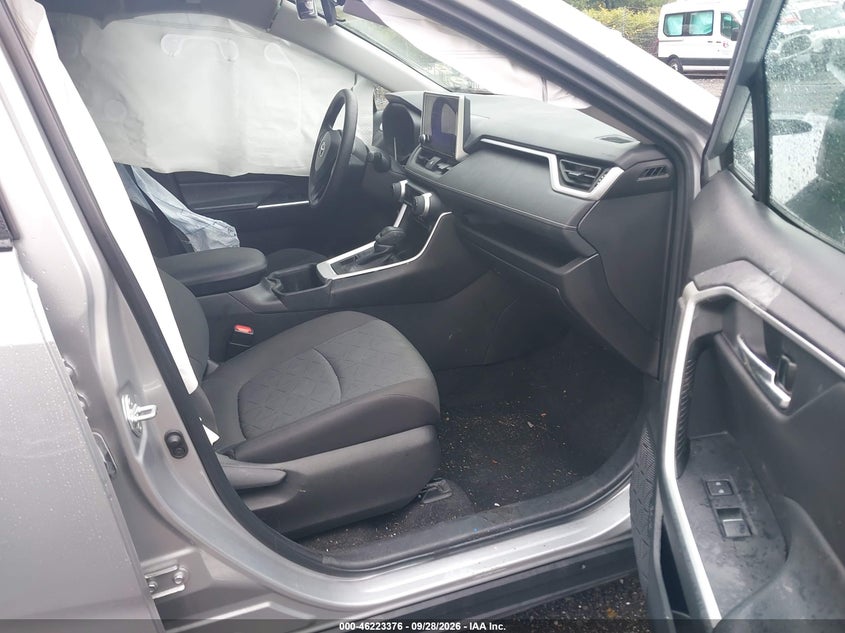 TOYOTA RAV4 - zdjęcie 5
