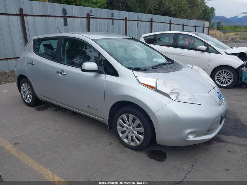2015 NISSAN LEAF S