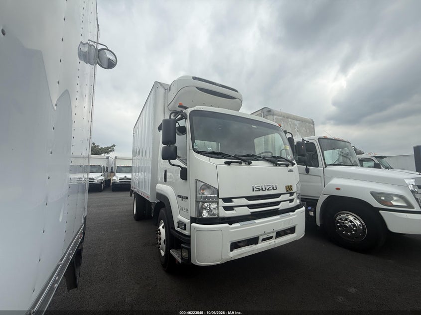 2018 ISUZU FTR REEFER BOX TRUCK