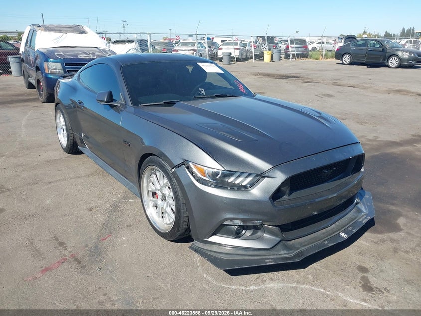 FORD MUSTANG - zdjęcie 1