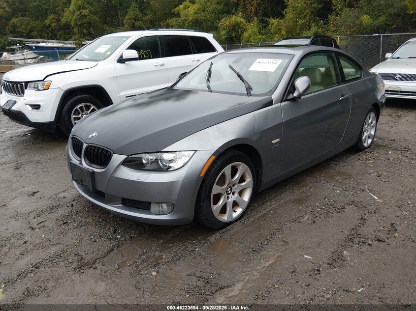 Photo 2 - BMW 328I