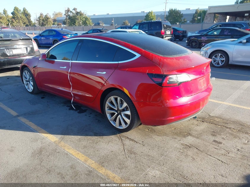 Vin: 5yj3e1ea6jf163812, lot: 46723619, tesla model 3 long range/mid range 20183