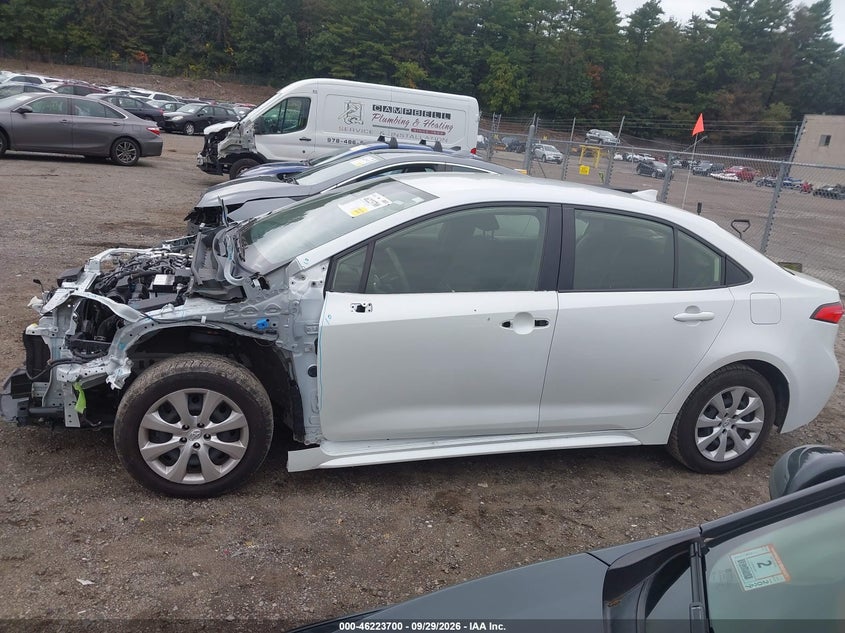 TOYOTA COROLLA - zdjęcie 15