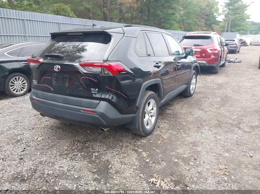 TOYOTA RAV4 - zdjęcie 4