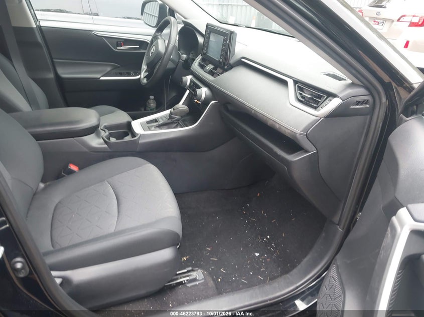 TOYOTA RAV4 - zdjęcie 5