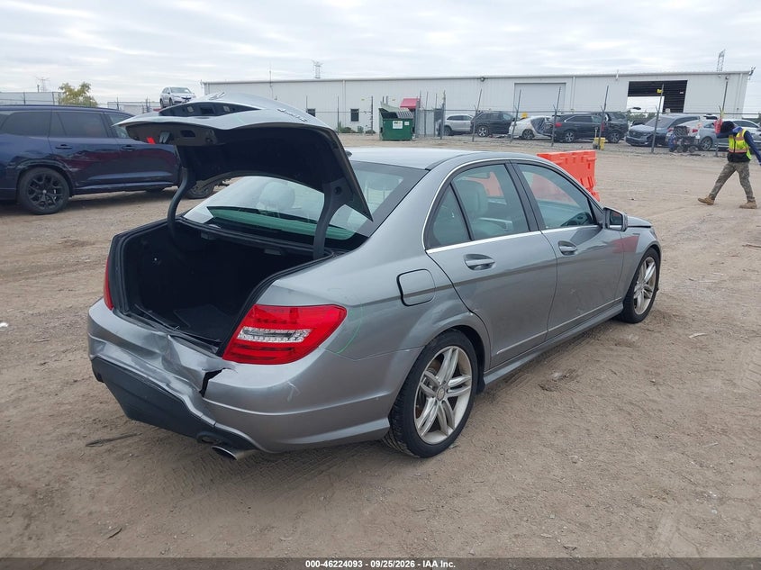 Vin: wddgf8bb6cf894524, lot: 46724081, mercedes-benz c 300 sport 4matic 20124