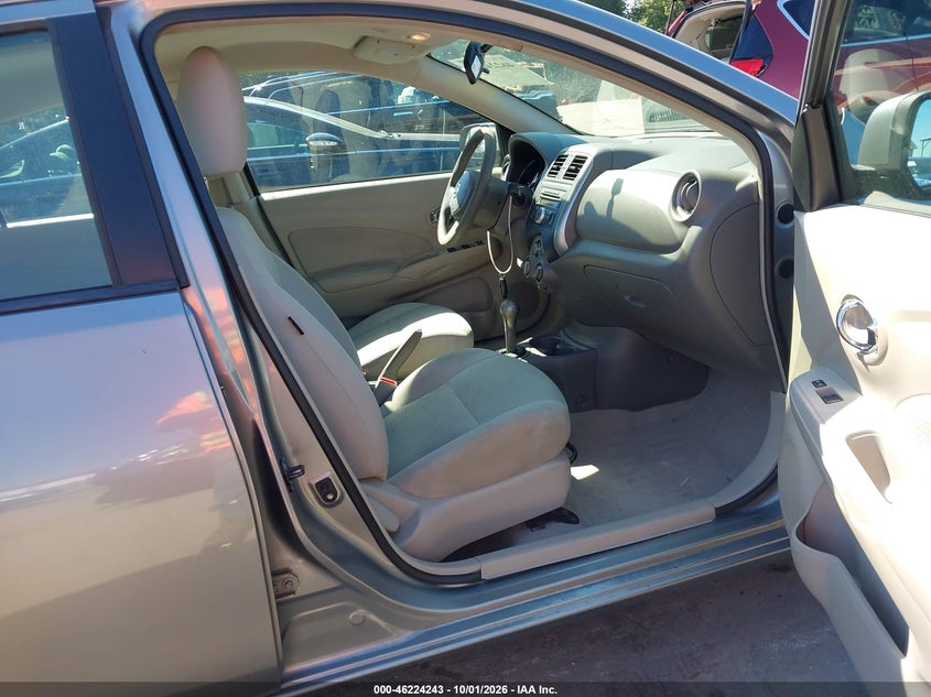 2013 NISSAN VERSA 1.6 SL · Фото 5