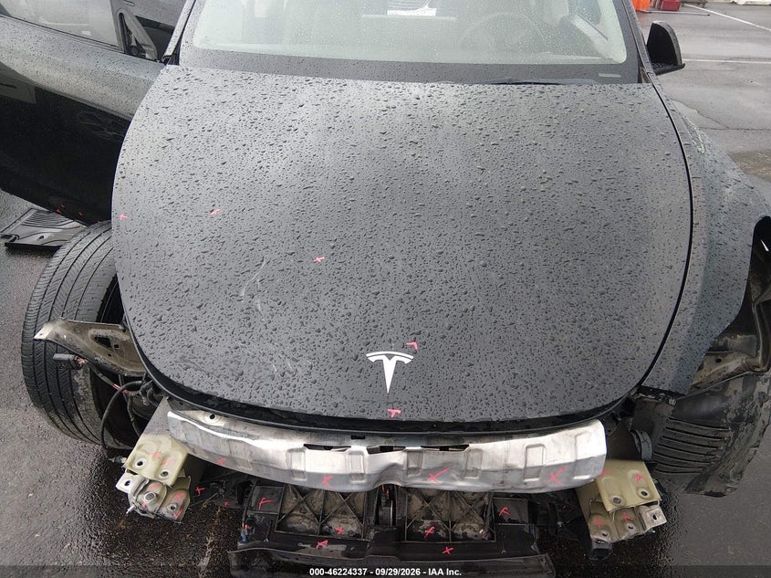 TESLA MODEL Y - zdjęcie 10