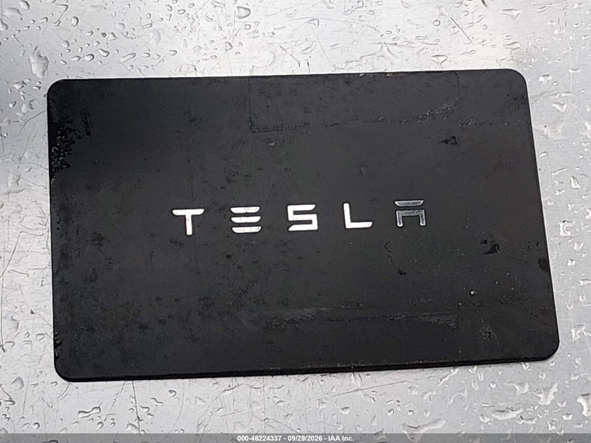 TESLA MODEL Y - zdjęcie 11