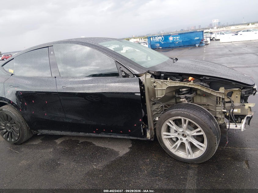 TESLA MODEL Y - zdjęcie 21