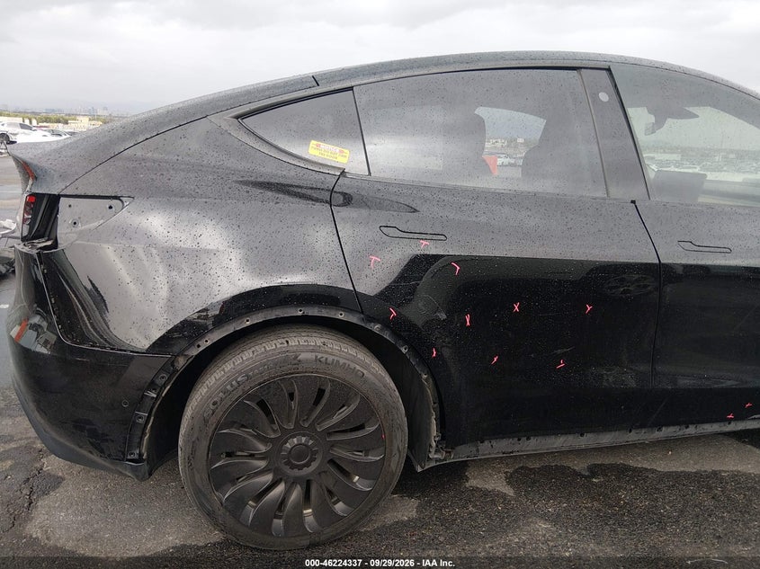 TESLA MODEL Y - zdjęcie 22
