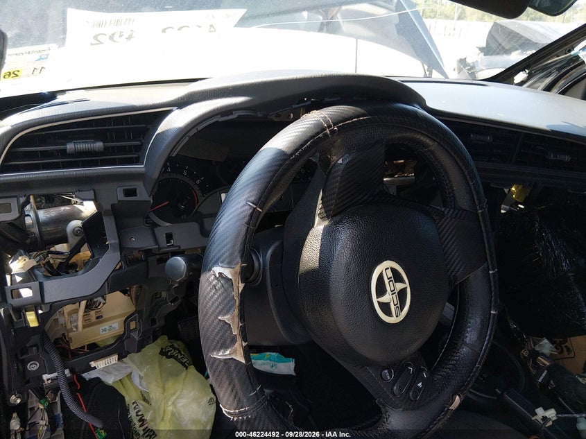 2012 SCION TC · Photo 6