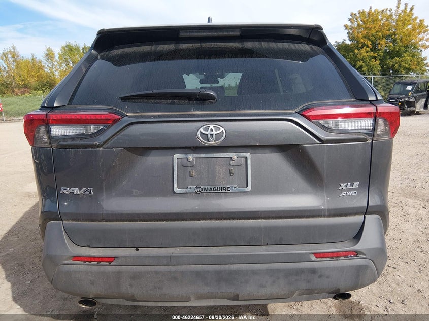 TOYOTA RAV4 - zdjęcie 17