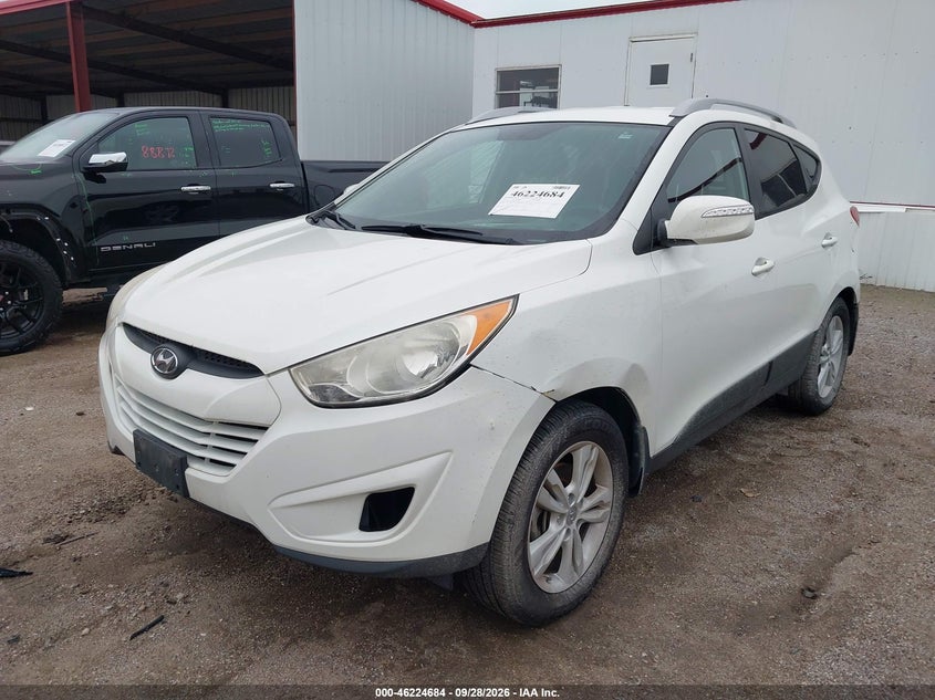 2013 HYUNDAI TUCSON GLS · Фото 2