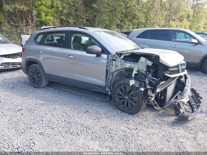 Vin: 3vv5x7b27rm062919, lot: 46724837, volkswagen taos 1.5t s 2024 img_1