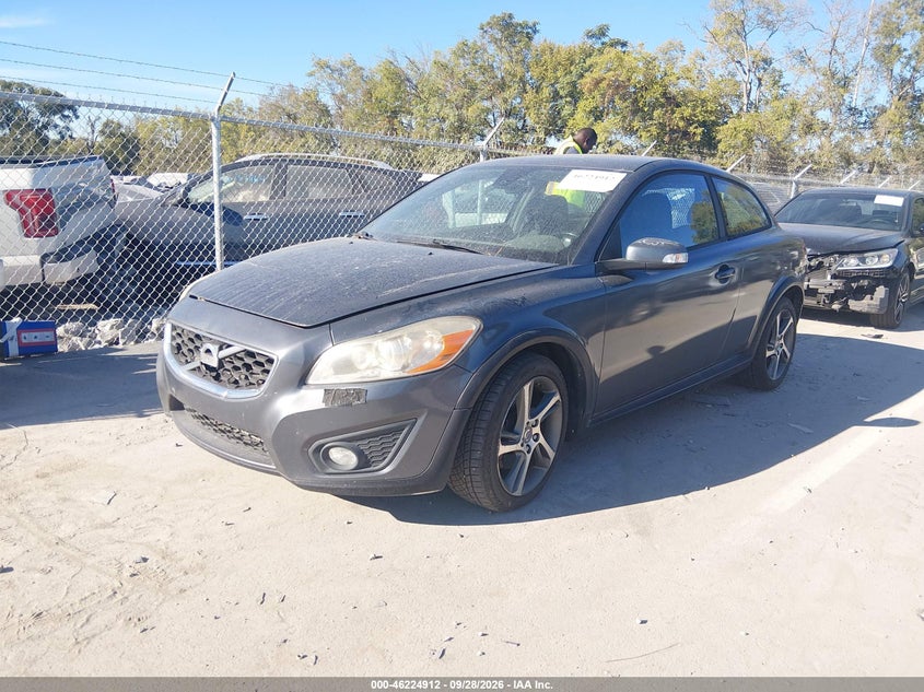2013 VOLVO C30 auction photo 2