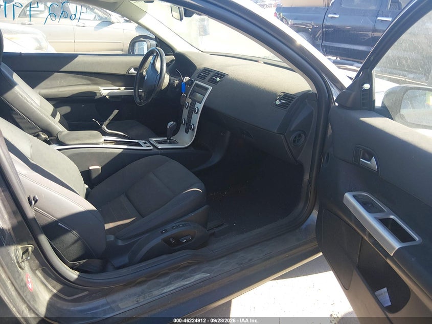 2013 VOLVO C30 auction photo 5