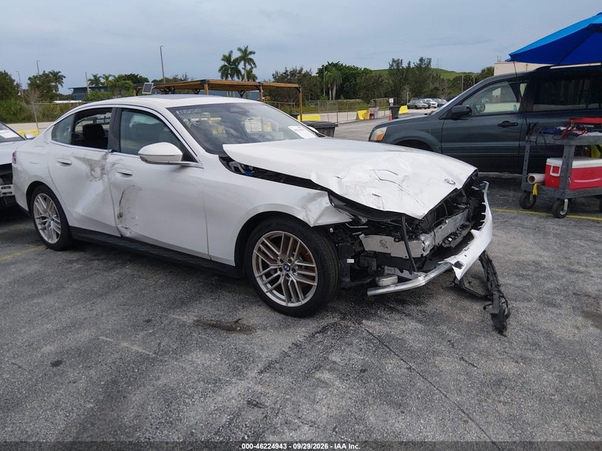 Vin: wba43fj03sct70402, lot: 46724931, bmw 530i 2025 img_1