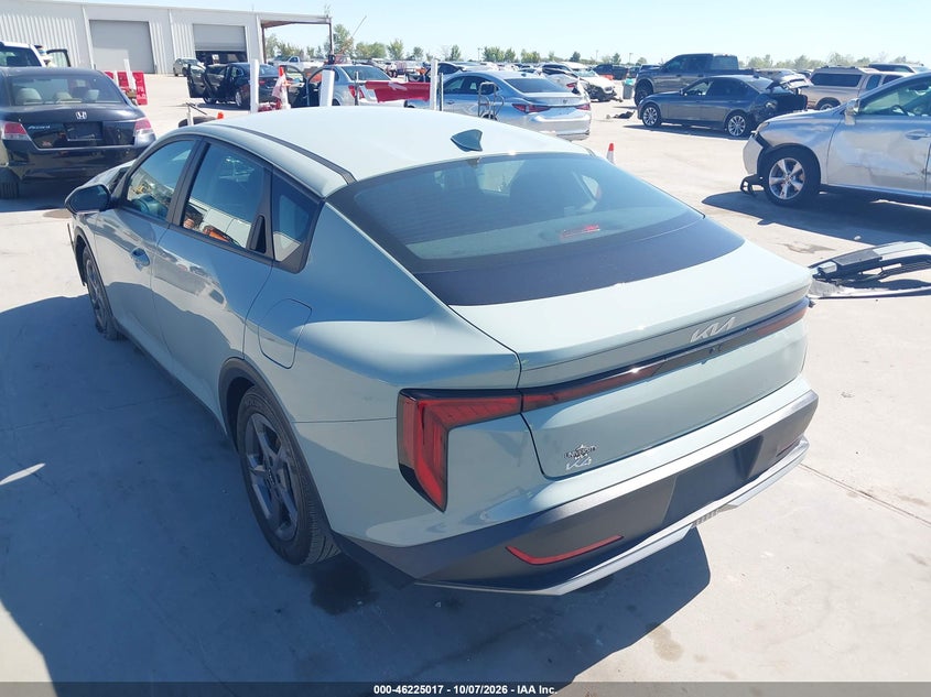 Vin: 3kpft4de6se160053, lot: 46725005, kia k4 lxs 20253