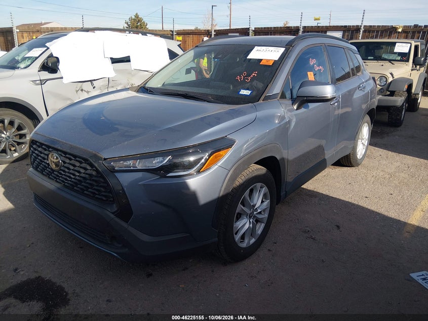 2022 Toyota Corolla Cross Le, Biohazard, IAAI, VIN 7MUBAABG7NV028622 — photo 2