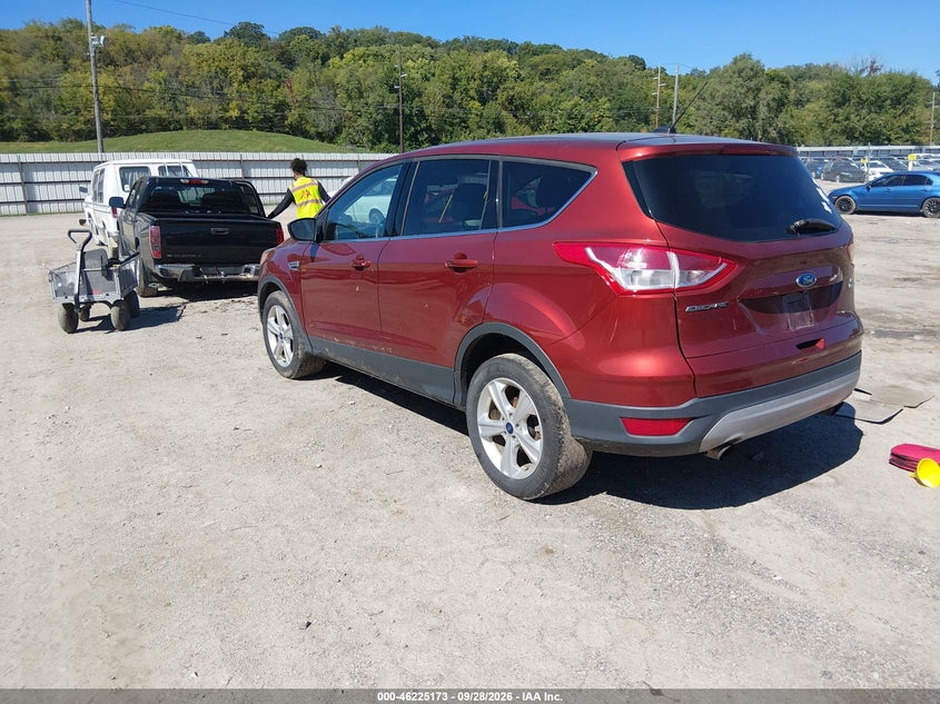 Vin: 1fmcu9gx4gua62377, lot: 46725161, ford escape se 20163
