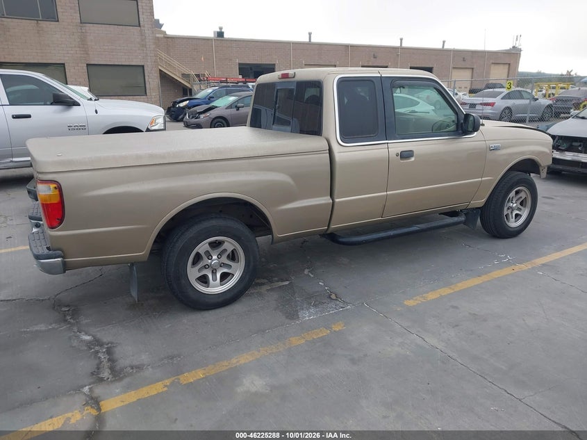 Photo 4 - MAZDA B3000