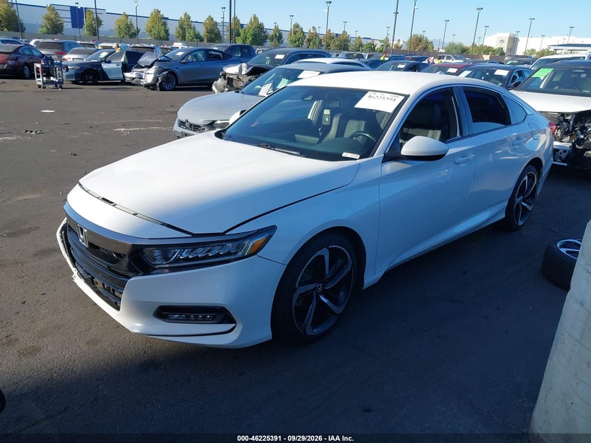 2018 Honda Accord Sport, Правый бок, IAAI, VIN 1HGCV1F30JA251037 — фото 2